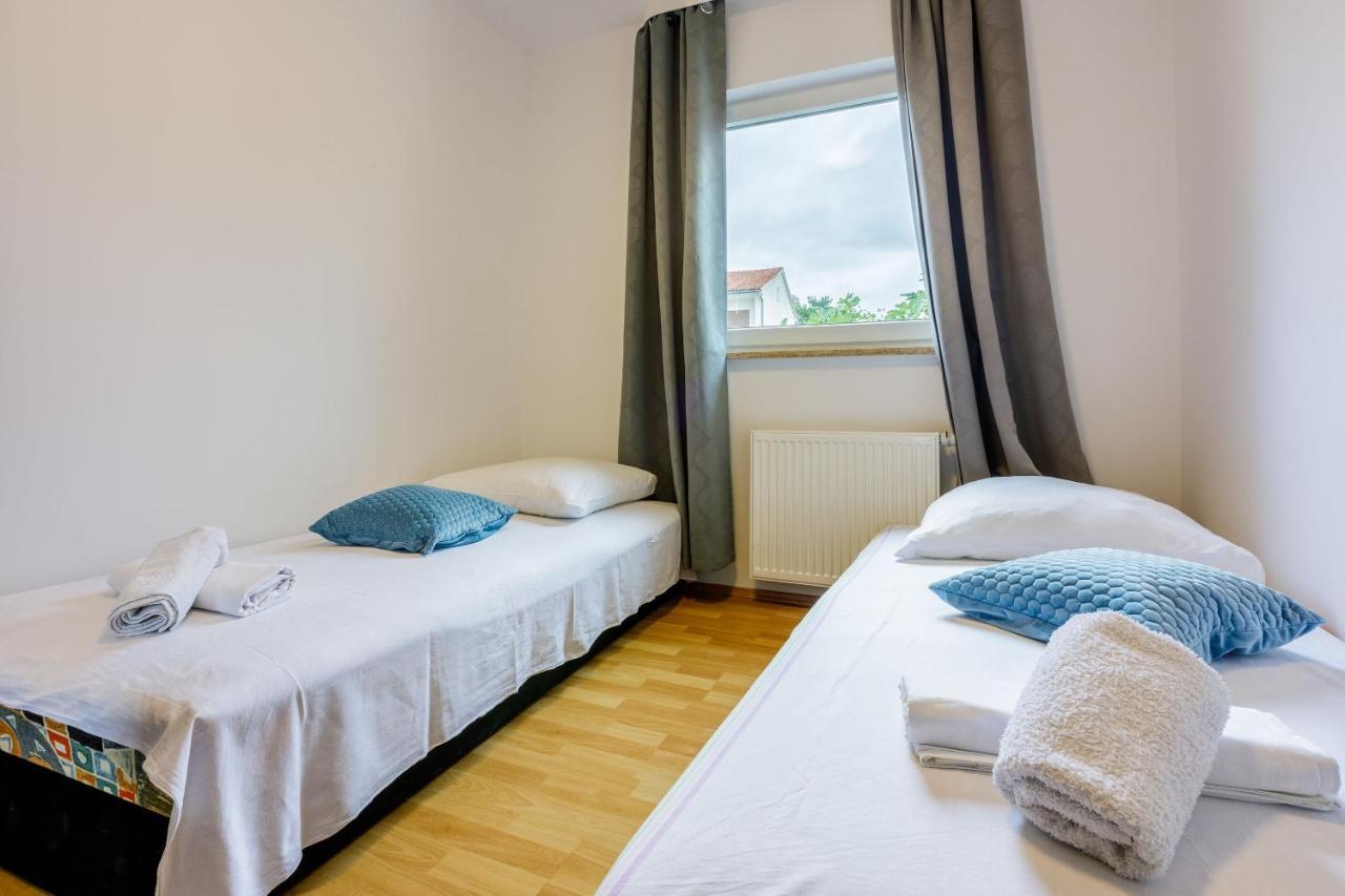 Apartments Anita Novi Vinodolski Kültér fotó